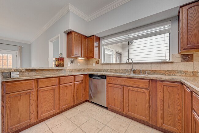 Building Photo - 2555 Bering Dr