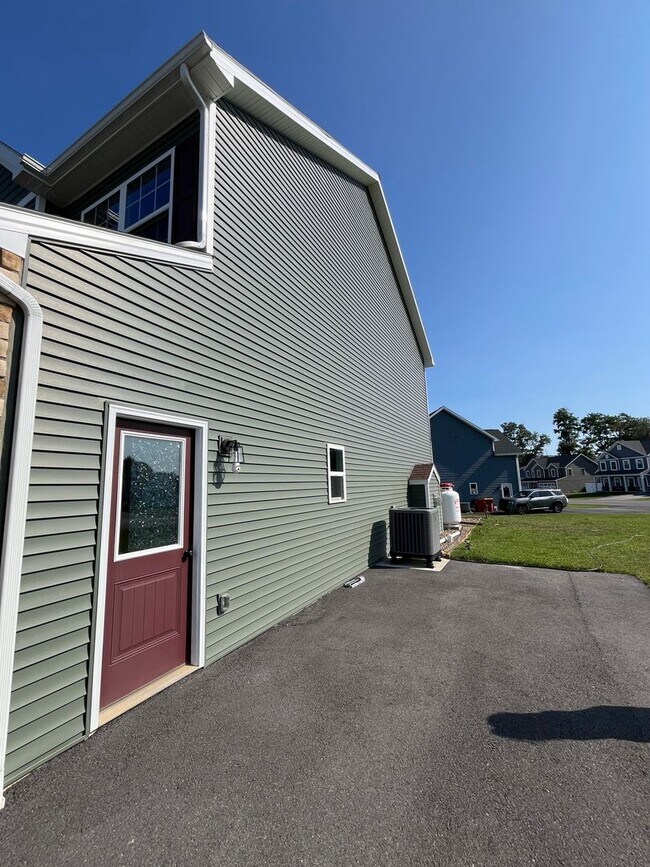 Building Photo - 1106 Southwood Dr