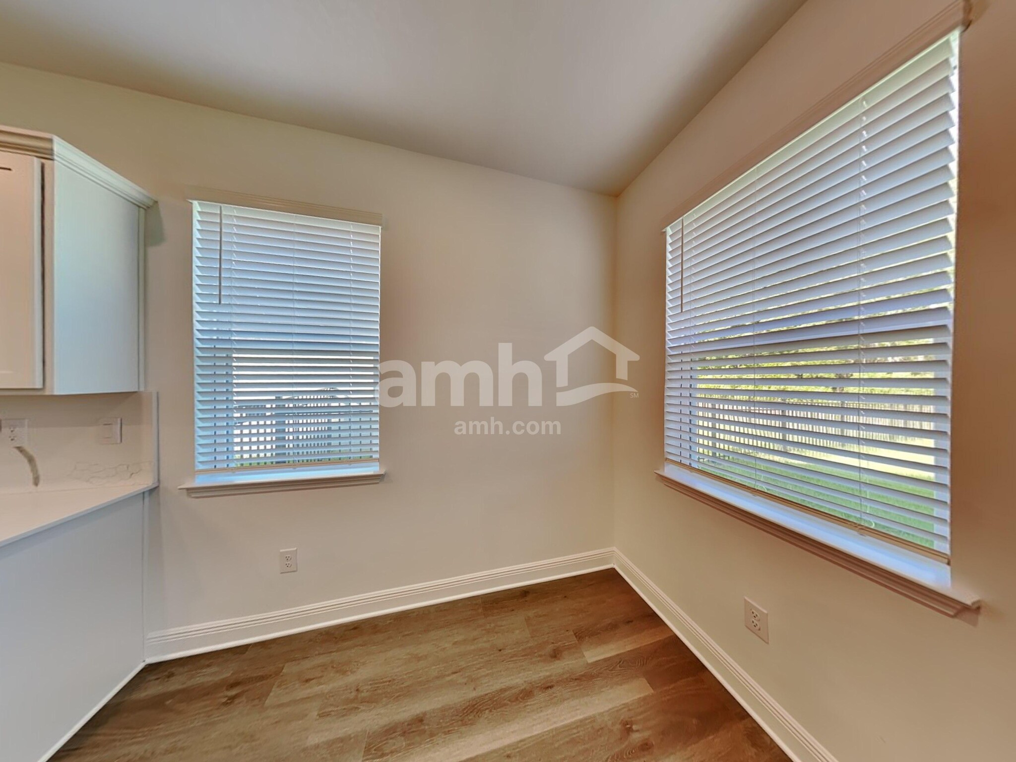 Building Photo - 6431 Atlantic Bch Ave