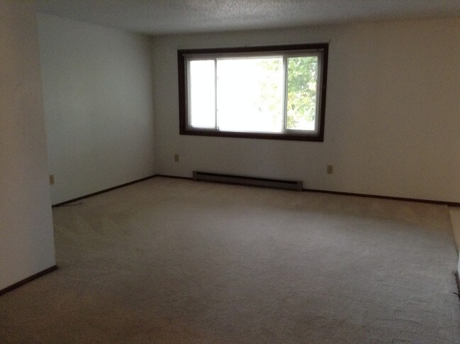 Building Photo - Hillcrest Duplex