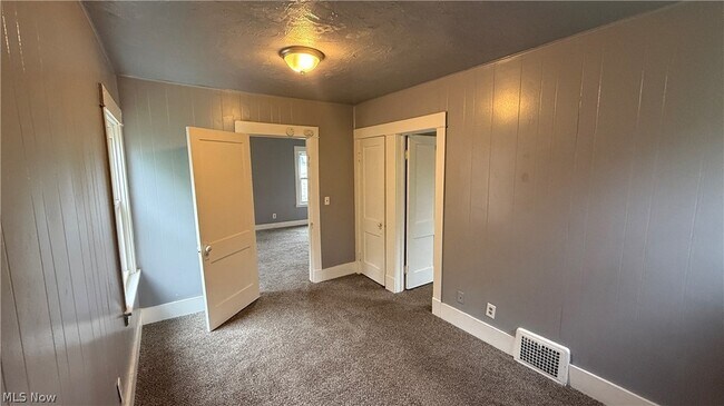 Building Photo - 1187 Addison Rd