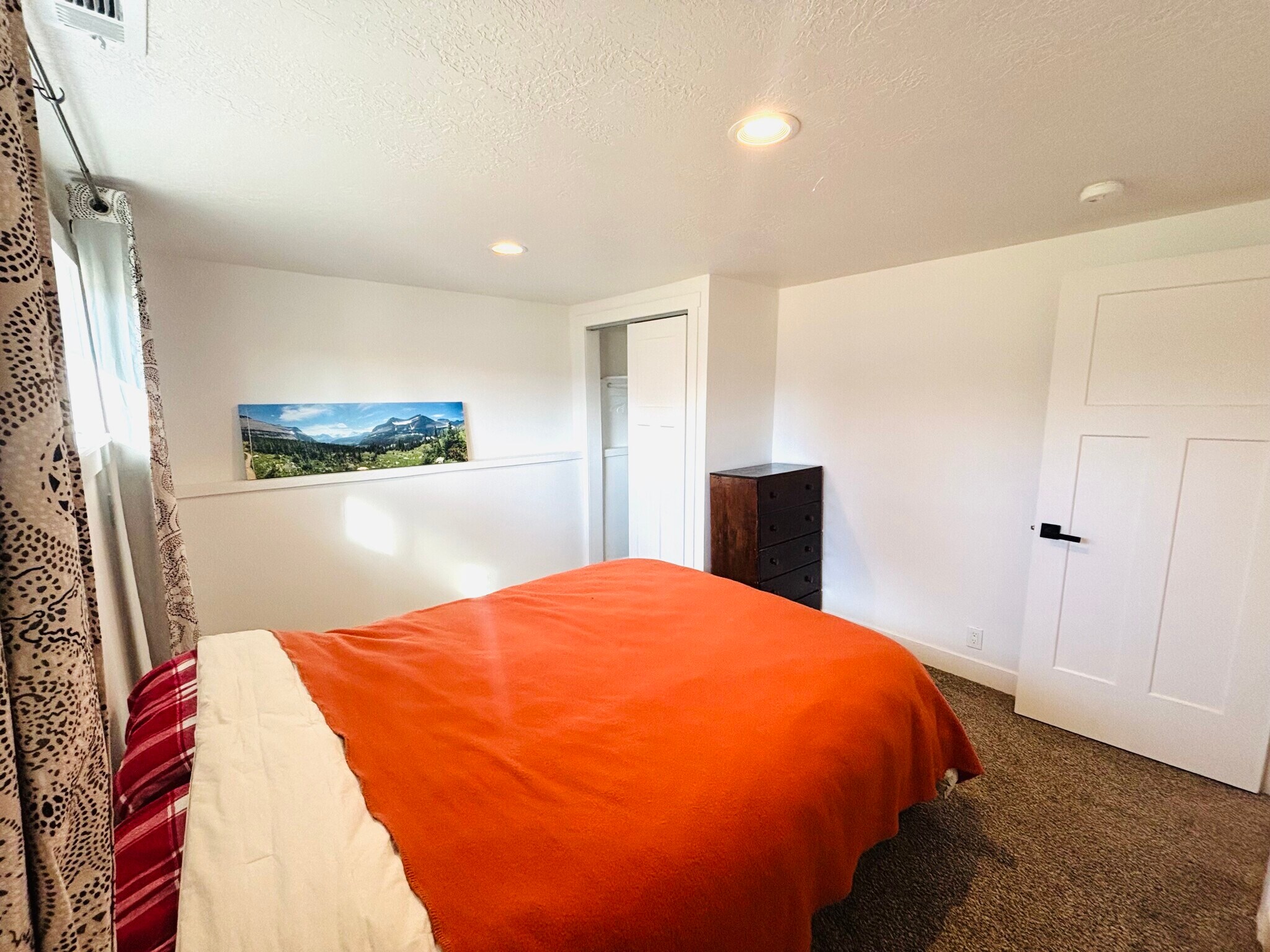 Room#2 - 4459 S Butterfield St