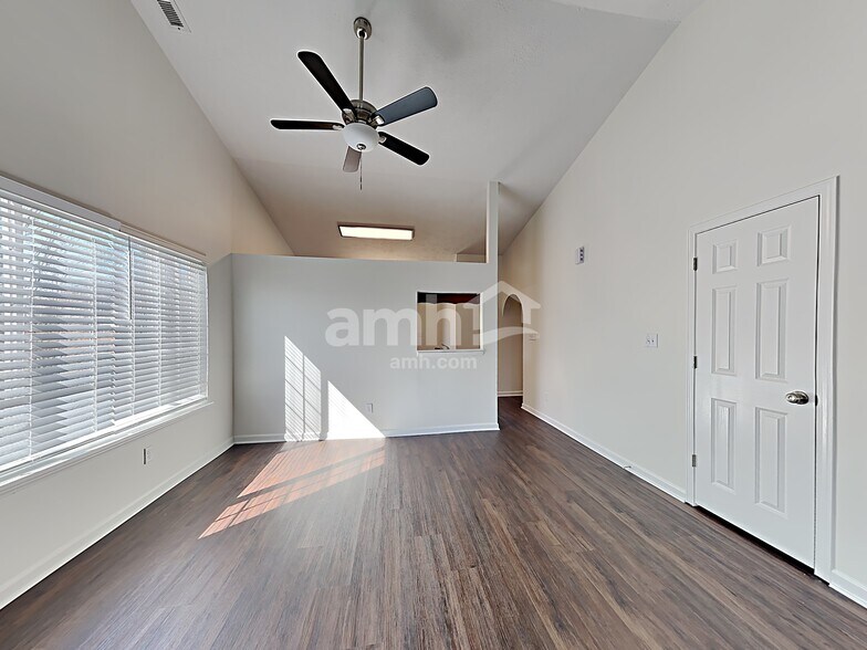 Building Photo - 13232 Golden Ash Ct