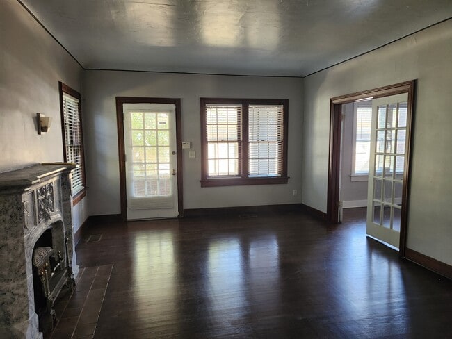 Building Photo - 1008 NW 34th St