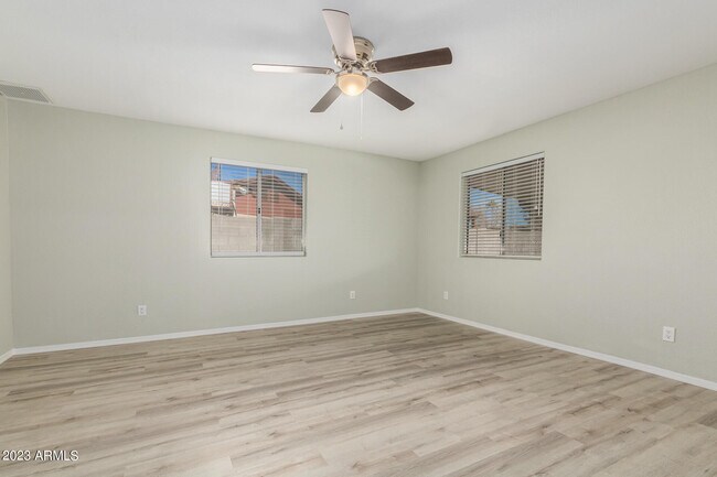 Building Photo - 1512 W Estrella Dr