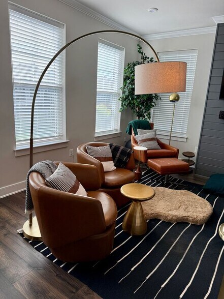 Building Photo - 1577 Sandpiper Bay Lp