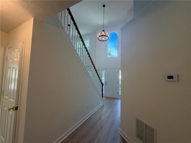 Building Photo - 2845 Factor Walk Blvd
