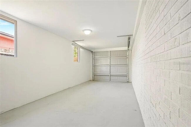 Building Photo - 6817 Larmon St