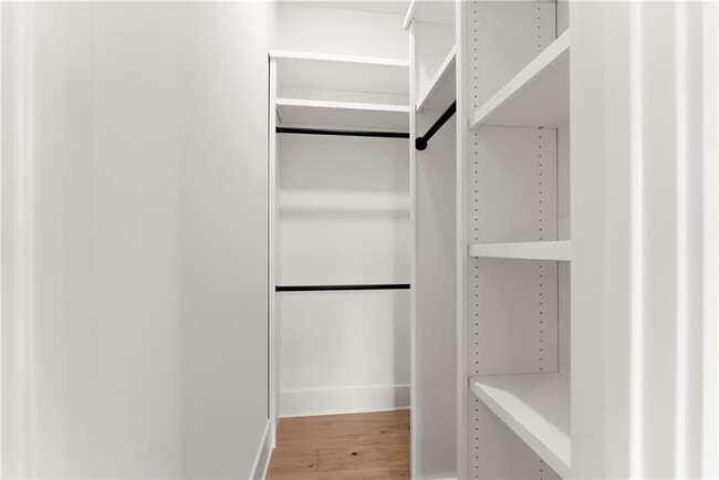 Building Photo - 3255 Tanners Mill Rd