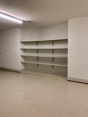 Building Photo - 5619 Belmont Ave