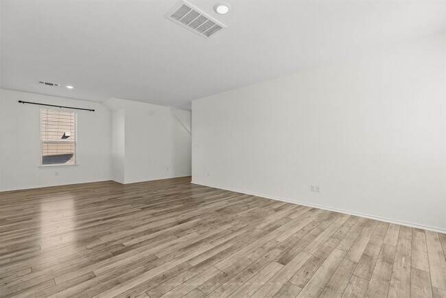 Building Photo - 917 Duskywing Wy