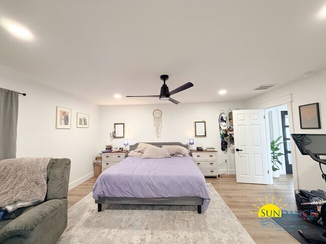 Building Photo - Custom 4BR Pool Home in Kenwood with Bonus Room & Private Backyard!