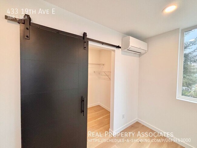 Building Photo - 433 19th Ave E