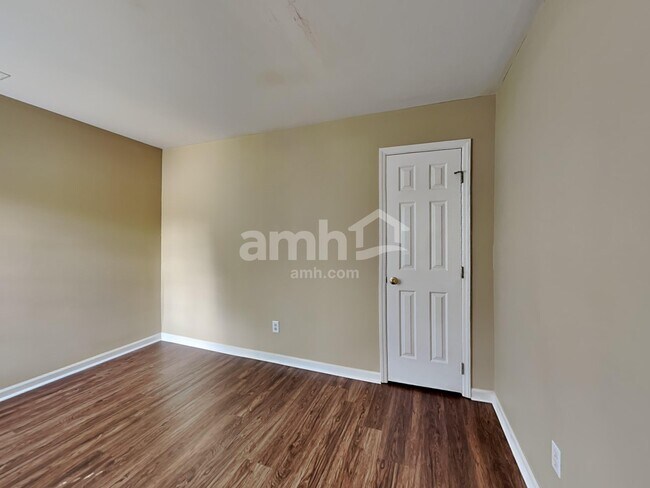 Building Photo - 12617 Waterlow Park Ln