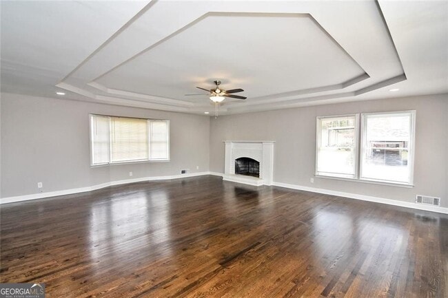 Building Photo - 86 Regency Way SE