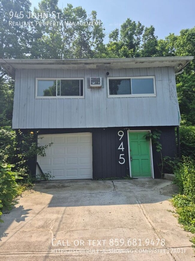 Primary Photo - 945 John St
