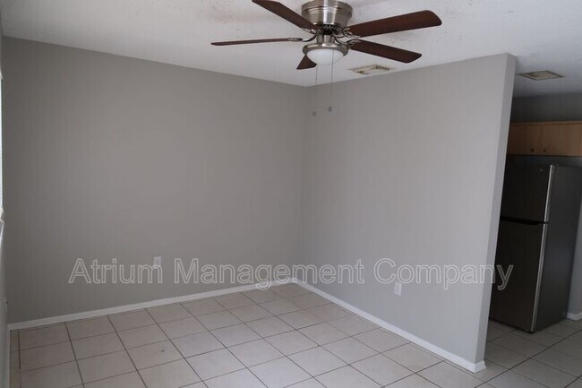 Building Photo - 4209 E Okara Rd