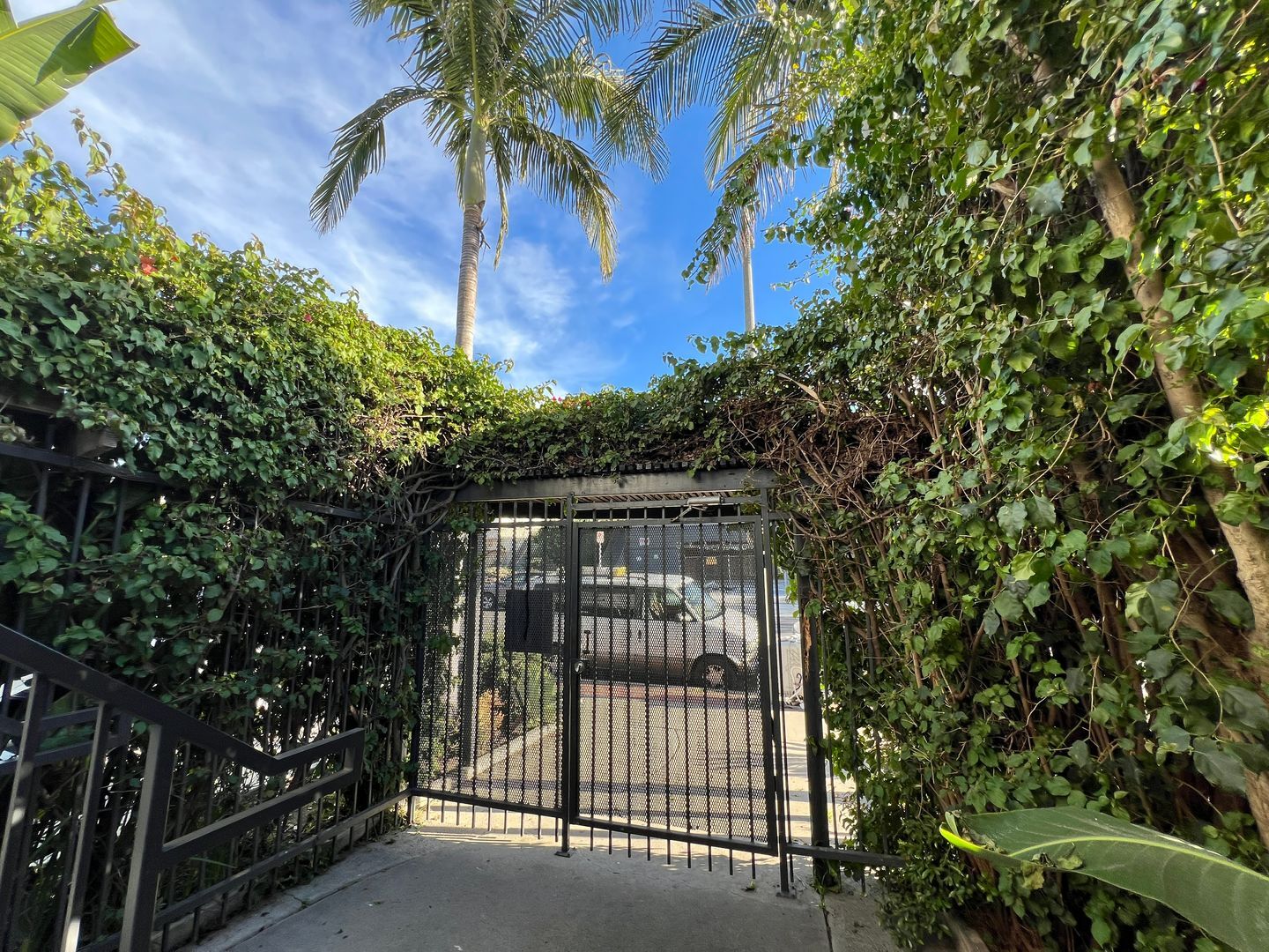 Building Photo - 12737 Matteson Ave