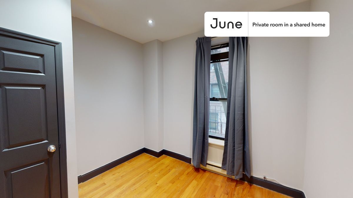 Building Photo - Room in Shared 3 bed/1 bath home in Upper West Side