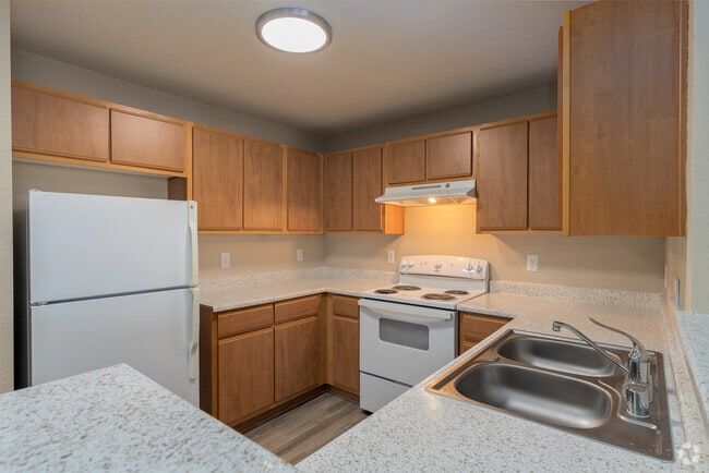 1BR, 1BA - 687 SF - - Hurley Creek