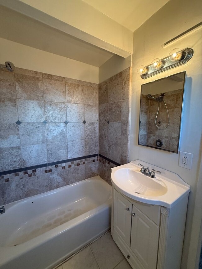 Building Photo - Orcutt Single Story Home on Cul-de-Sac with a Large Yard