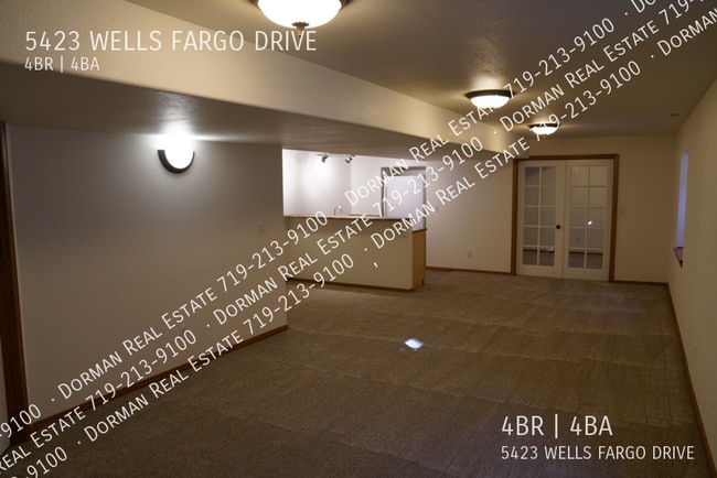 Building Photo - 5423 Wells Fargo Dr W