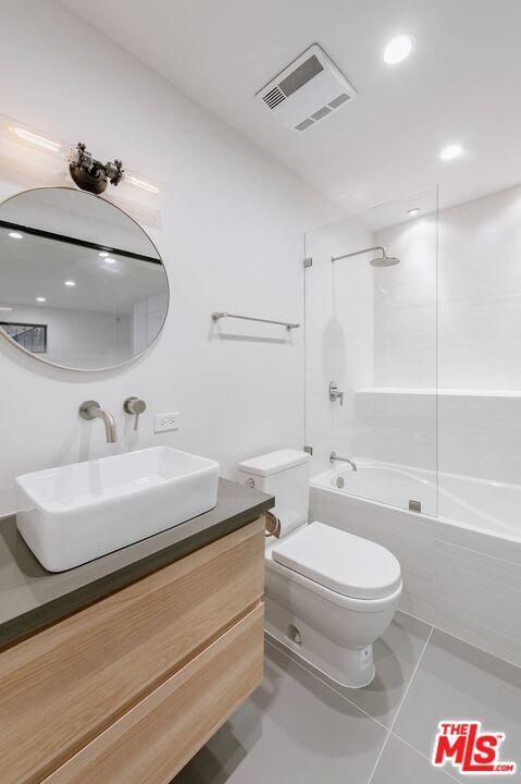 Building Photo - 3431 Larissa Dr