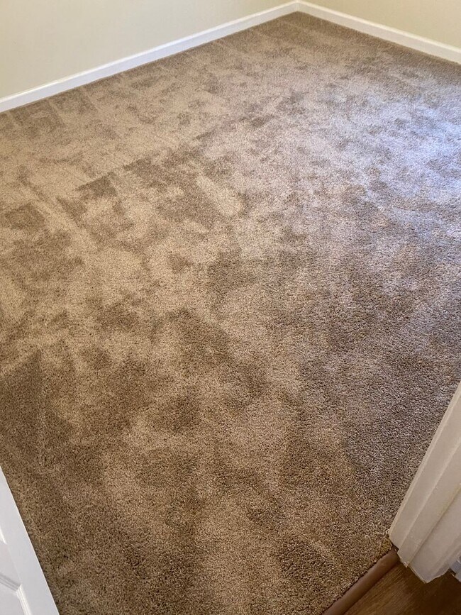 Building Photo - Contact Peggy Goodman 501 676 1758