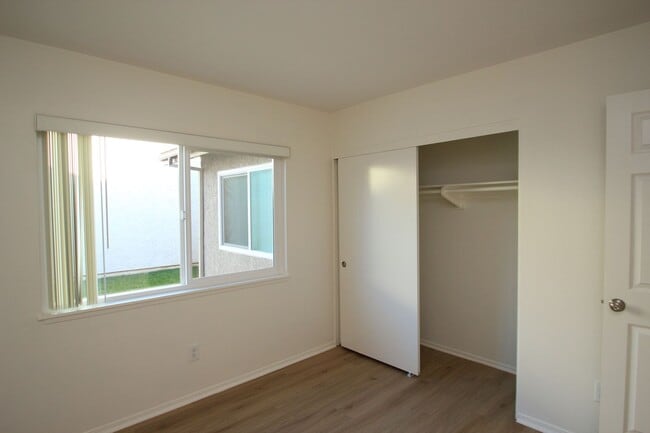 Building Photo - 6356 Swallow St