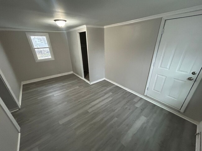 Building Photo - 417 Utah St