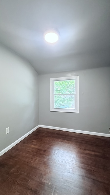 Building Photo - 220 Idlewood Rd