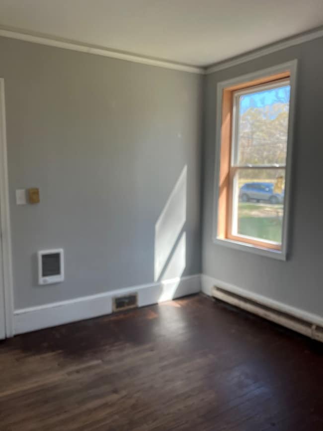 Building Photo - 304 Loring Dr