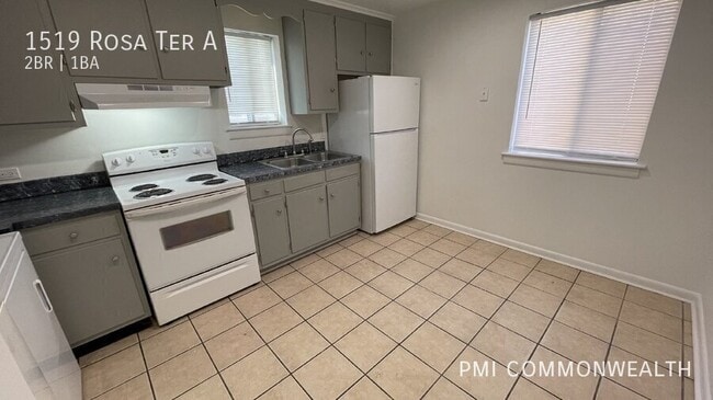 Building Photo - 1519 Rosa Terrace