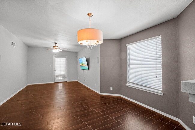 Building Photo - 4081 Tierra Bronce Dr