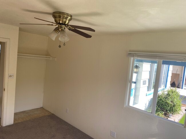 Building Photo - 1051 Osage Dr