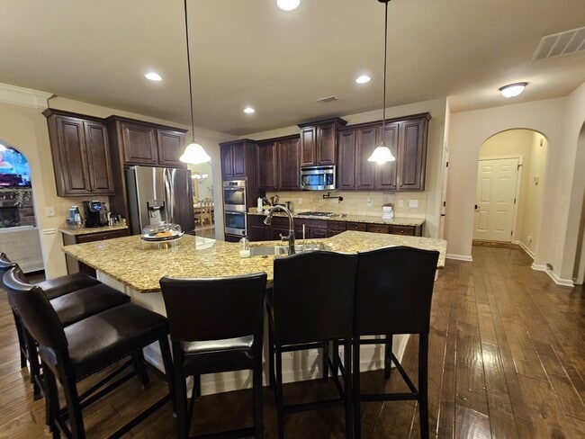 Building Photo - 202 Ermon Ct