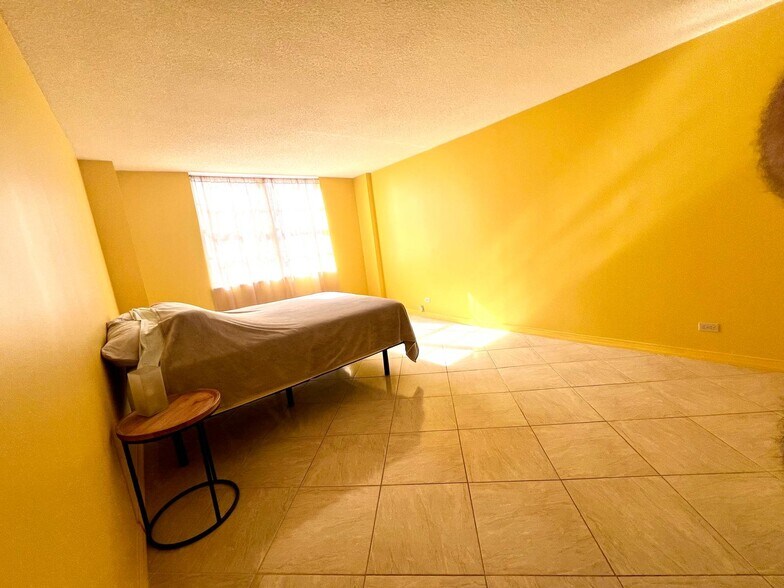 Building Photo - 251 174th St