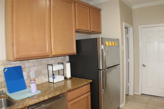 Building Photo - 6431 Densberry Ln