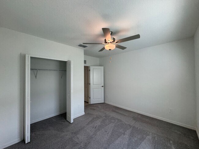 Building Photo - 11661 Radiant Shr Lp