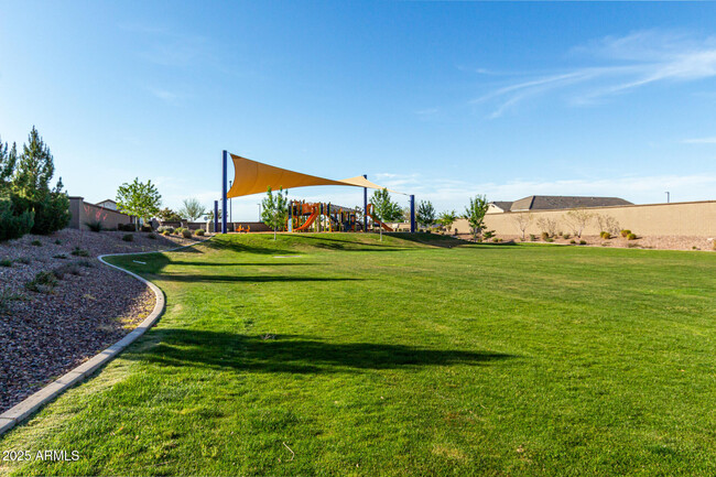 Building Photo - 34924 N Hawley Dr