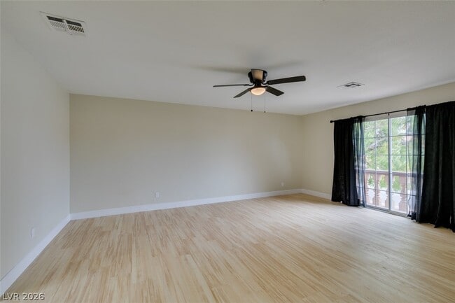 Building Photo - 821 Long Branch Dr