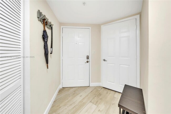 Building Photo - 2080 S Ocean Dr