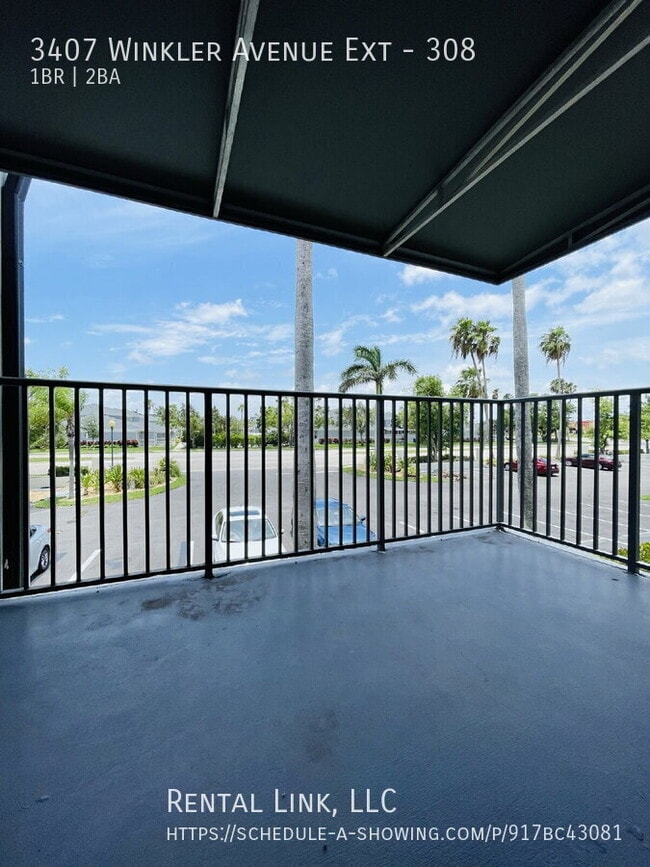 Building Photo - 3407 Winkler Ave Ext