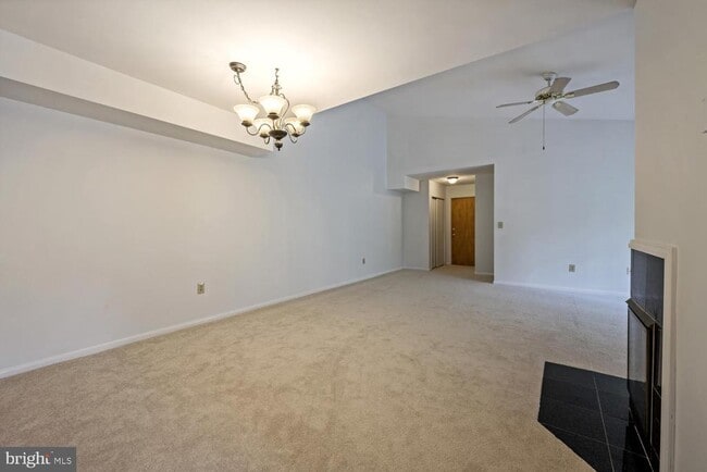 Building Photo - 103 Sequoia Ct