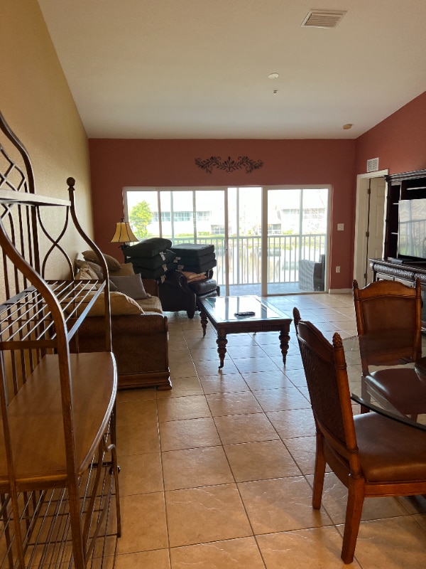 Building Photo - 7060 Strand Cir