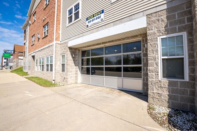 Building Photo - 501 N 20th St