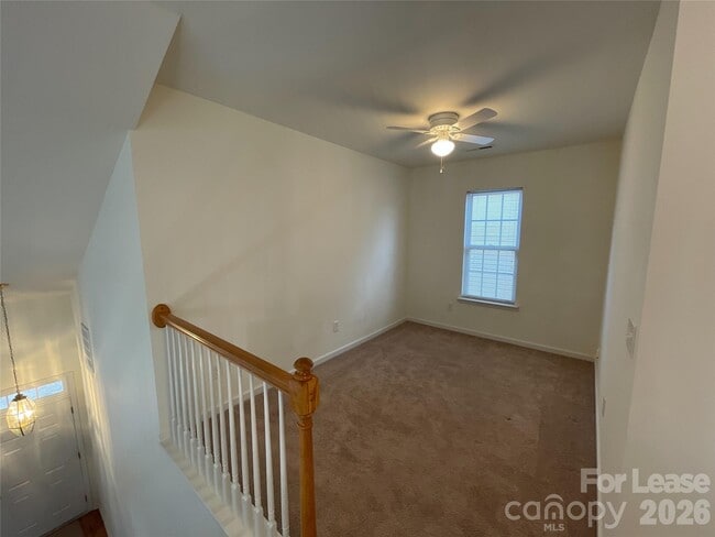 Building Photo - 9040 Holland Park Ln