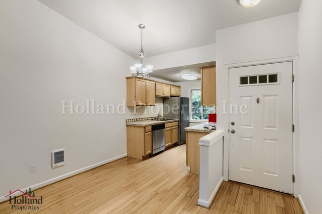 Building Photo - 2680 SW 87th Ave