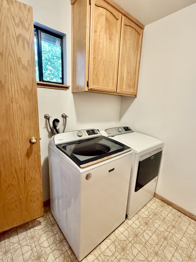 Building Photo - 11438 Timothy Way