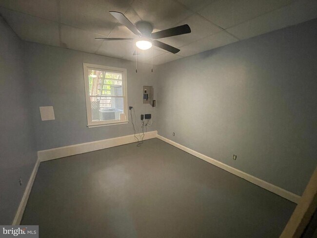 Building Photo - 9612 Dominion Forest Cir